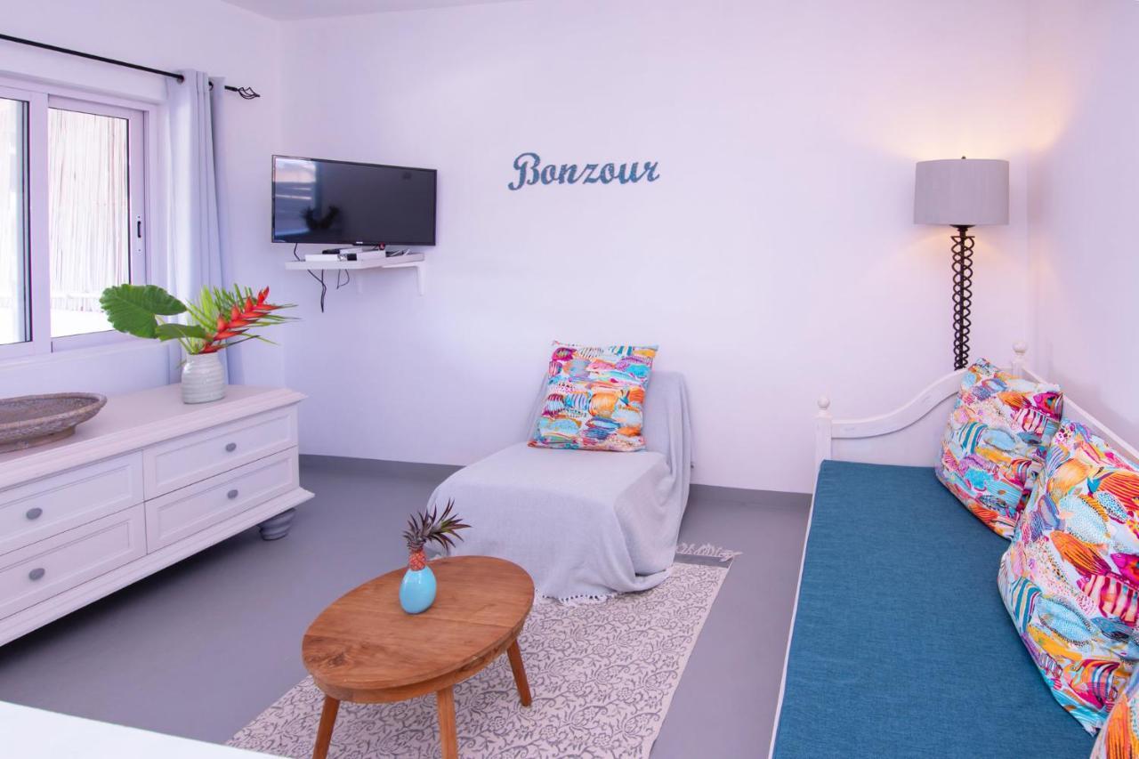 Le Mandala Moris Guesthouse Pointe Aux Canonniers Grand Bay Buitenkant foto