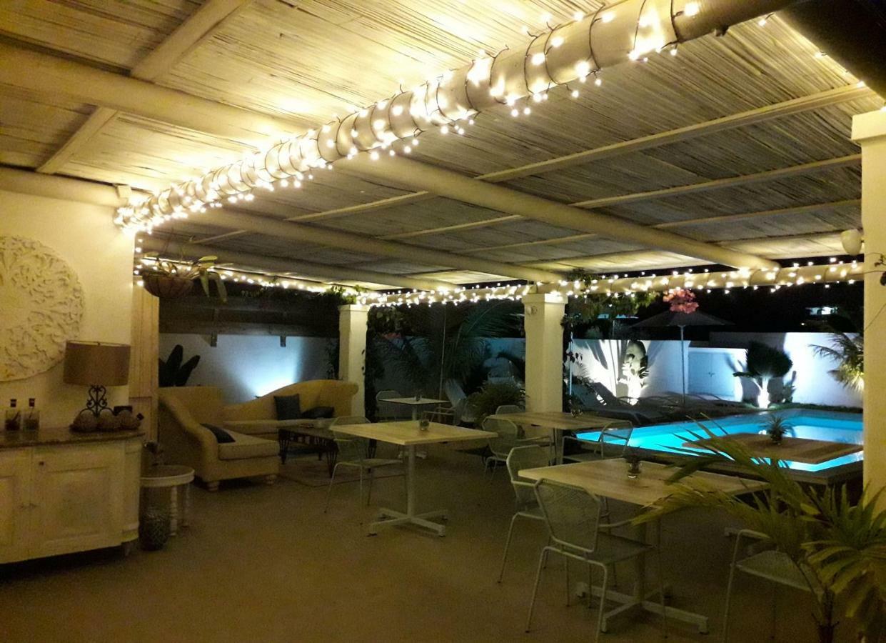 Le Mandala Moris Guesthouse Pointe Aux Canonniers Grand Bay Buitenkant foto