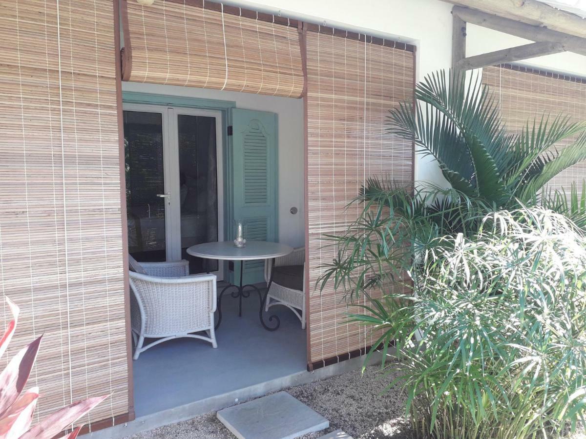 Le Mandala Moris Guesthouse Pointe Aux Canonniers Grand Bay Buitenkant foto